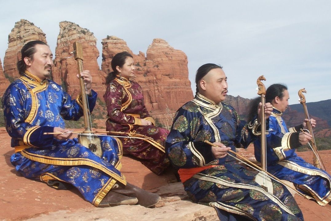 Горловое пение хоомей.jpg