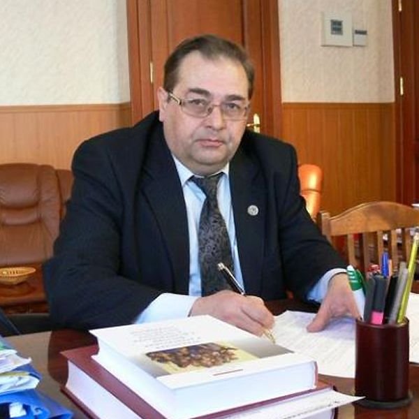 Петров Юрий Александрович