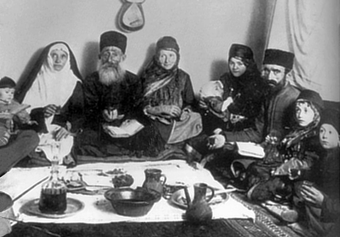 Горская еврейская национальная одежда. Таты кто они. Таты кто они. Арабские татуировки для мужчин. Одежда горских евреев.